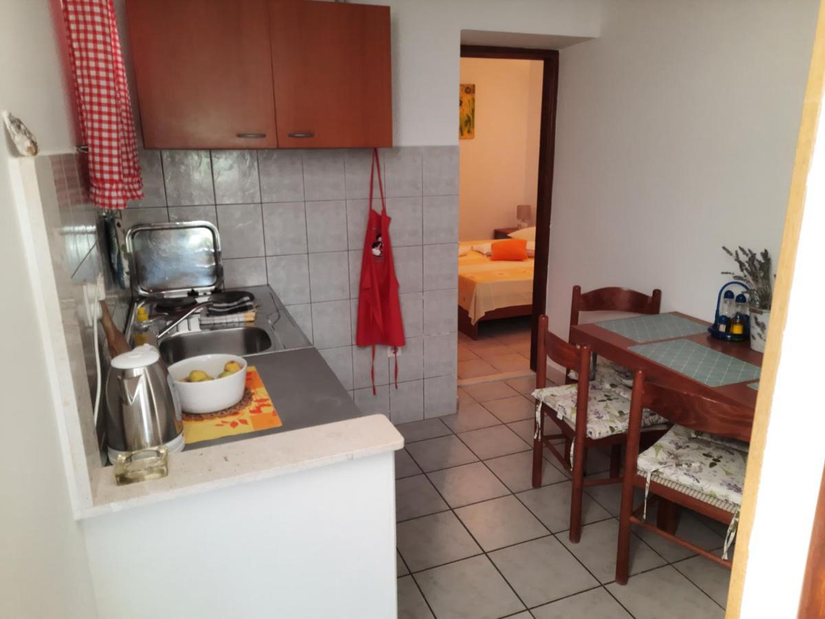 Apartments Zlosilo Orasac Eksteriør bilde